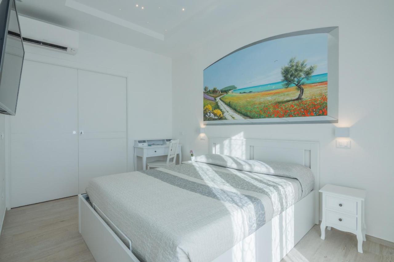 Mare Di Stelle Bed & Breakfast ซีโรโล ภายนอก รูปภาพ