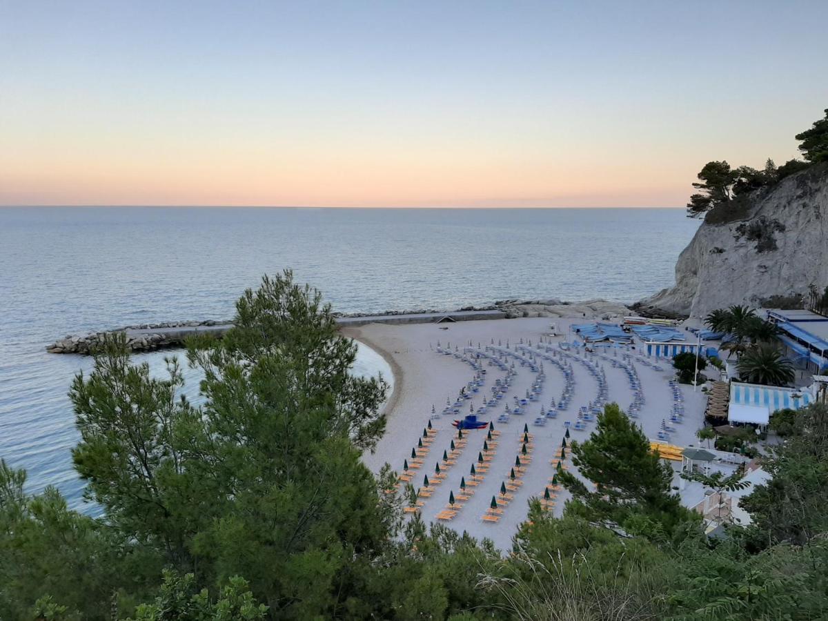 Mare Di Stelle Bed & Breakfast ซีโรโล ภายนอก รูปภาพ