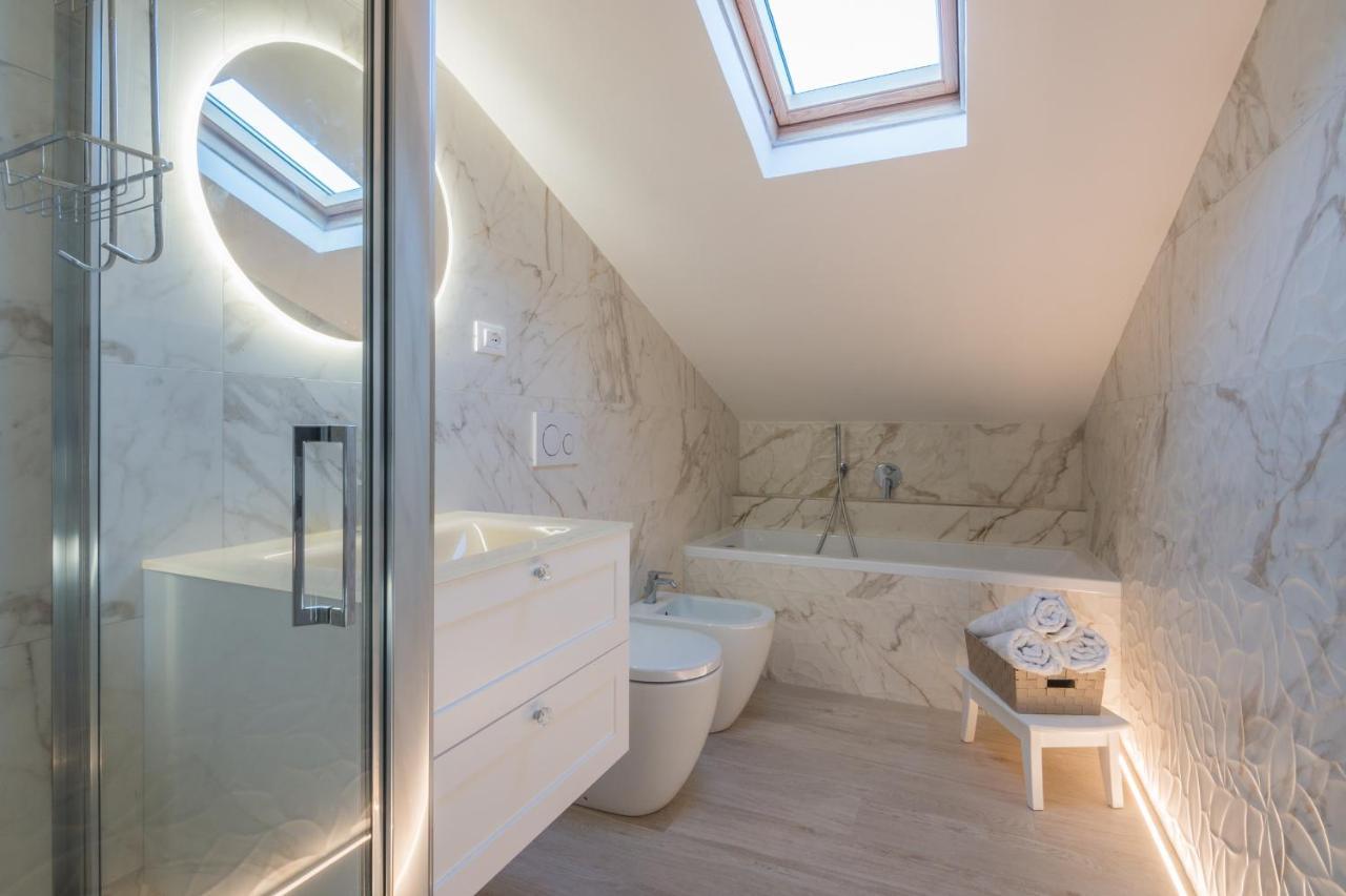 Mare Di Stelle Bed & Breakfast ซีโรโล ภายนอก รูปภาพ